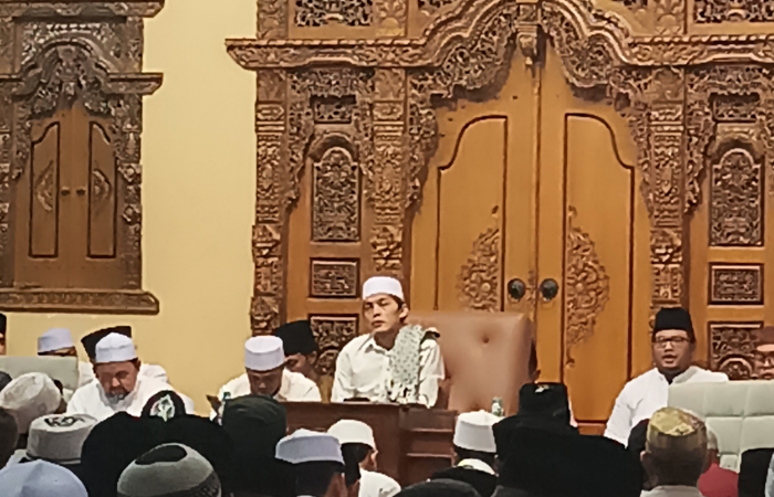Fakta gus iqdam yang menjadi orang orang tertarik
