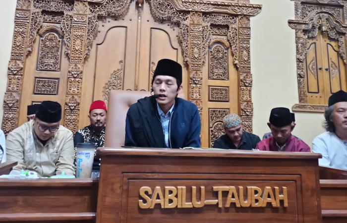 Sosok Gus Iqdam viral dsosial media