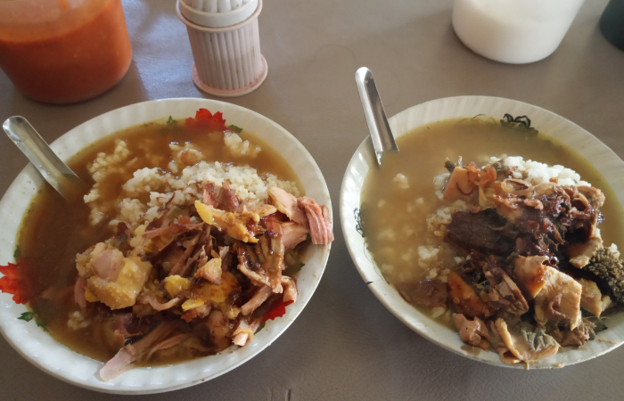 soto ayam yang sangat legendaris dengan rasa yang sangat sedap dan enak