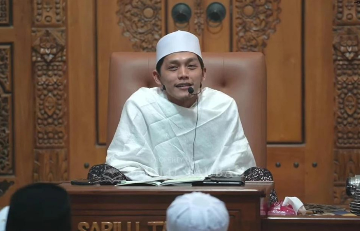 Gus Iqdam membongkar rahasia tentang suatu amalan di bulan Rajab yang membuat saldo ataupun rezeki tidak habis-habis.
