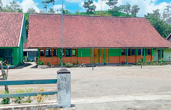 NUMPANG: TPS 29 dan 30 Desa Penataran rencananya meminjam lembaga pendidikan untuk proses pemungutan suara besok.