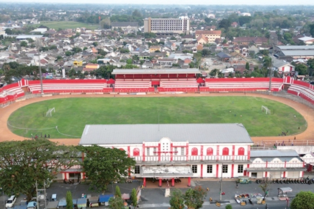 FASILITAS SUDAH SIAP: Stadion kebanggaan warga Kota Blitar kembali diisukan menjadi kandang Arema Malang pada liga 1 mendatang.