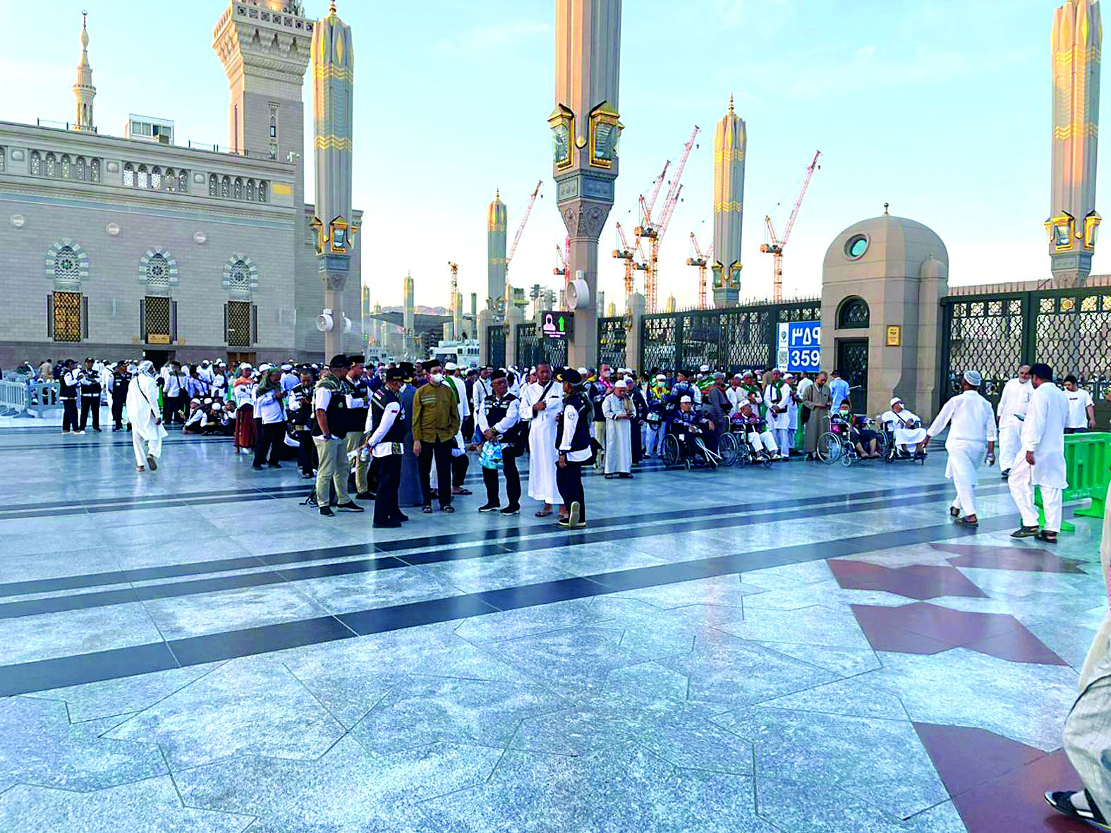 KHUSYUK: Para jemaah haji tingkatkan intensitas ibadah jelang pulang ke tanah air.