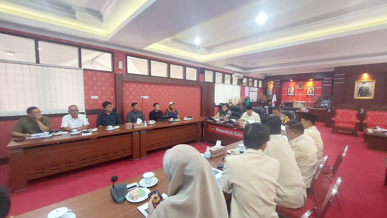 Akhirnya manajemen Arema FC diterima audiensi oleh Pemerintah Kota (Pemkot) Blitar, Hari Senin (22/7).