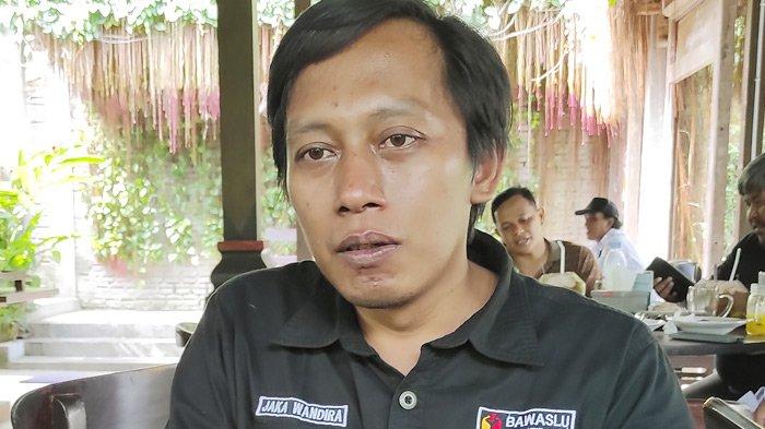 Koordinator Divisi Pencegahan, Partisipasi Masyarakat, dan Hubungan Masyarakat Bawaslu Kabupaten Blitar, Jaka Wandira.