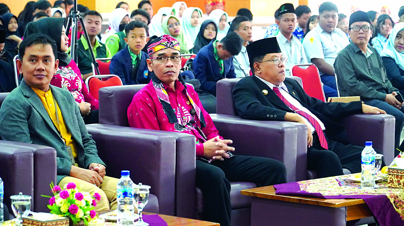 PEDULI HAK ANAK: Wali Kota Blitar Santoso membuka seminar memperingati Hari Anak Nasional di Balai Koeosoemo Wicitra, kamis (25/7/2024).