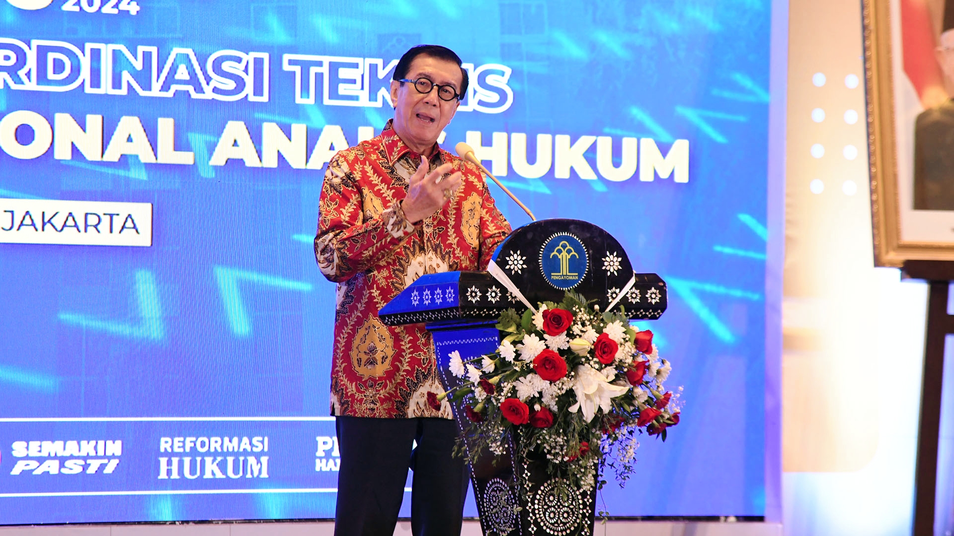 Menteri Hukum dan Hak Asasi Manusia (Menkumham) Yasonna H. Laoly saat menghadiri Rapat Koordinasi Teknis Jabatan Fungsional Analis Hukum