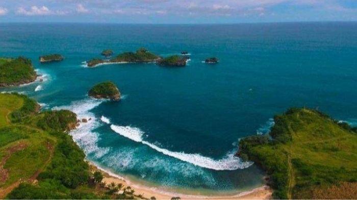 Salah satu hidden gem Kabupaten Blitar, Pantai Peh Pulo