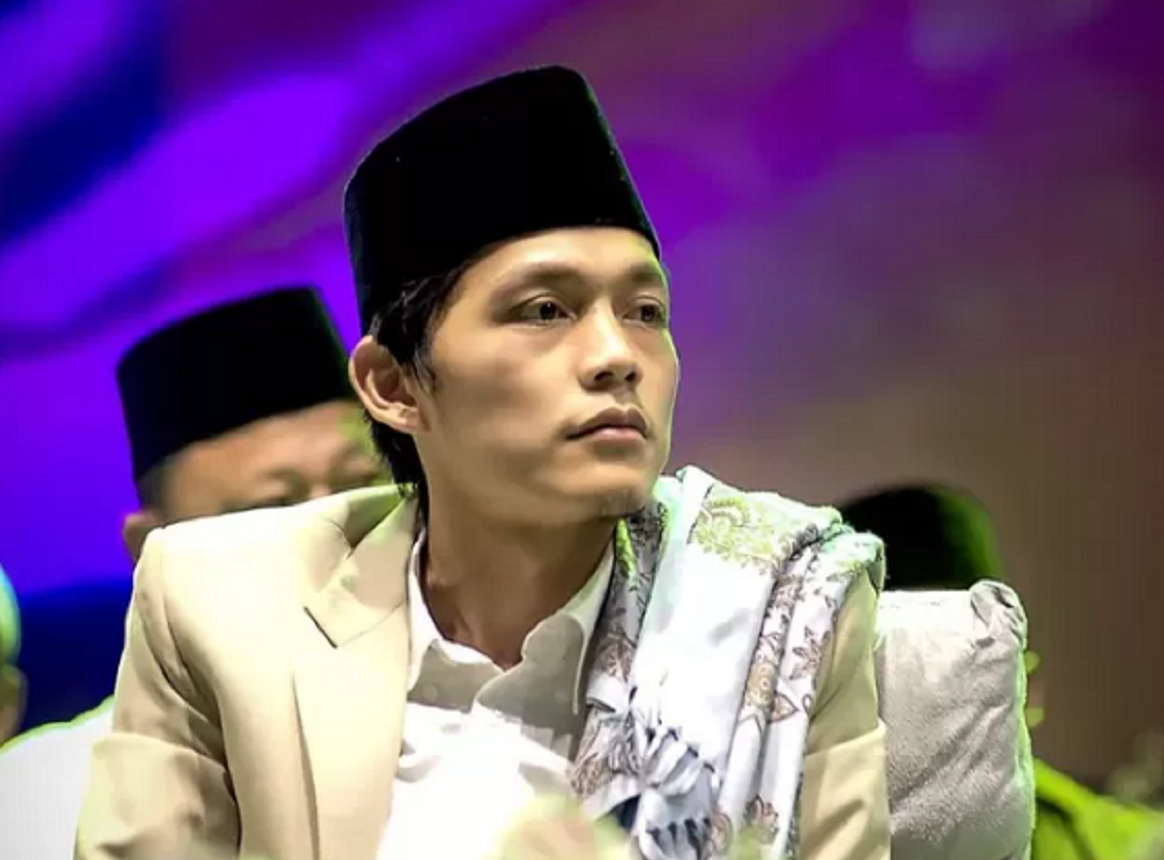 Gus Iqdam seorang pendakwah muda asal Blitar