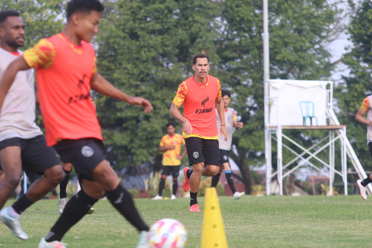 BERPENGALAMAN: Pablo Olivera,  pemain anyar Arema FC.