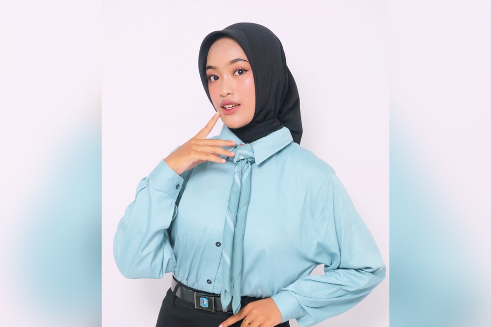 CINTA SASTRA: Bilqis Jamilatul Awalin berpose saat sesi foto untuk Duta Pemuda Kabupaten Blitar beberapa waktu lalu.