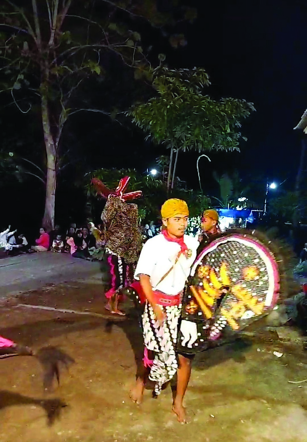 LESTARI : Penampilan Jaranan Jur pada hajatan di Desa Sukorejo  Kecamatan Sutojayan, beberapa waktu lalu.