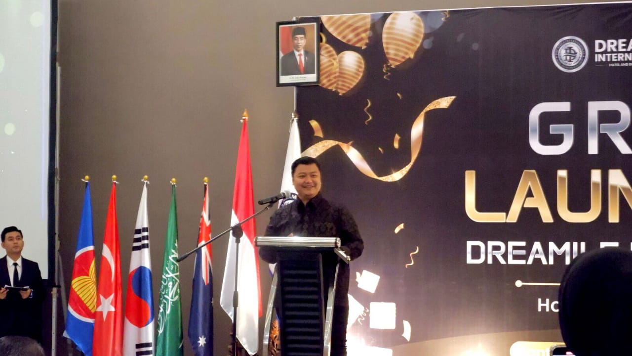 OPTIMIS: Founder Dreamile Dr. Aria Pandu Wicaksana, S.E., S.H., M.M. saat memberi sambutan