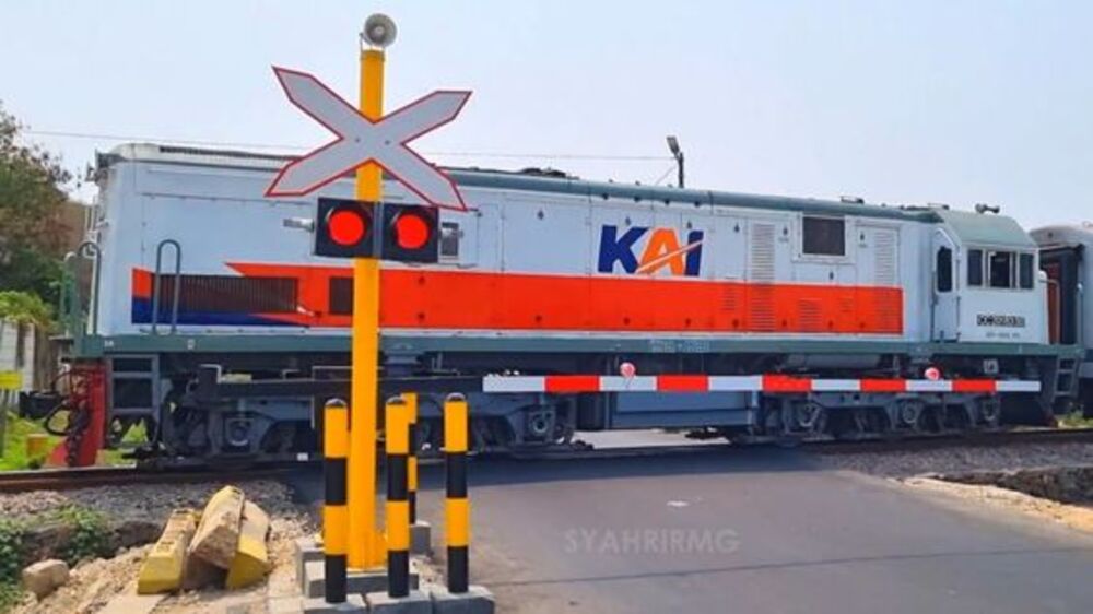 Palang pintu perlintasan kereta api penting untuk mengamankan perjalan kereta api dan pengguna jalan lainnya