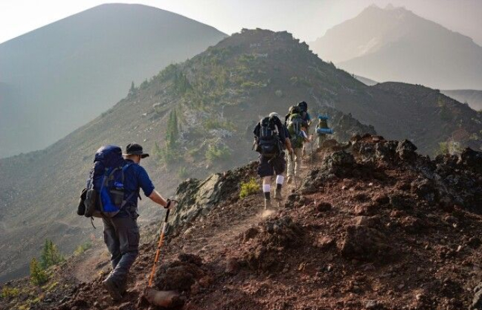 Tips mendaki gunung untuk pemula