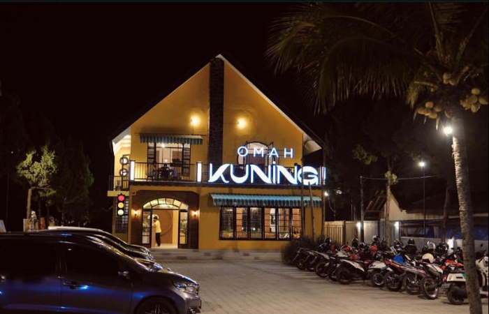 Omah Kuning Cafe & Restaurant Wlingi, Kab. Blitar