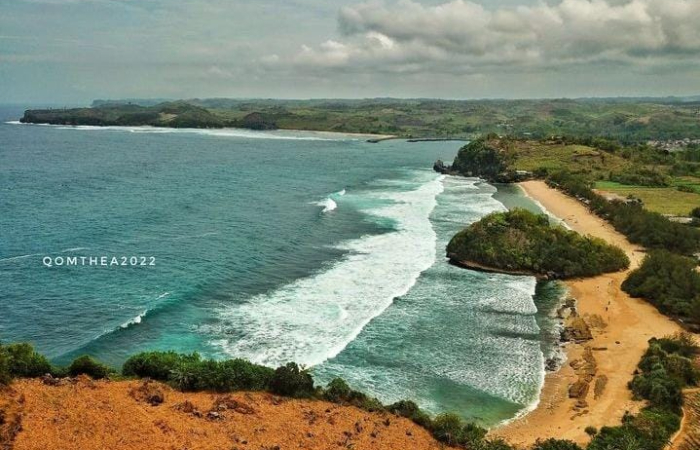 Pesona Pantai Gondo Mayit yang ada di Blitar