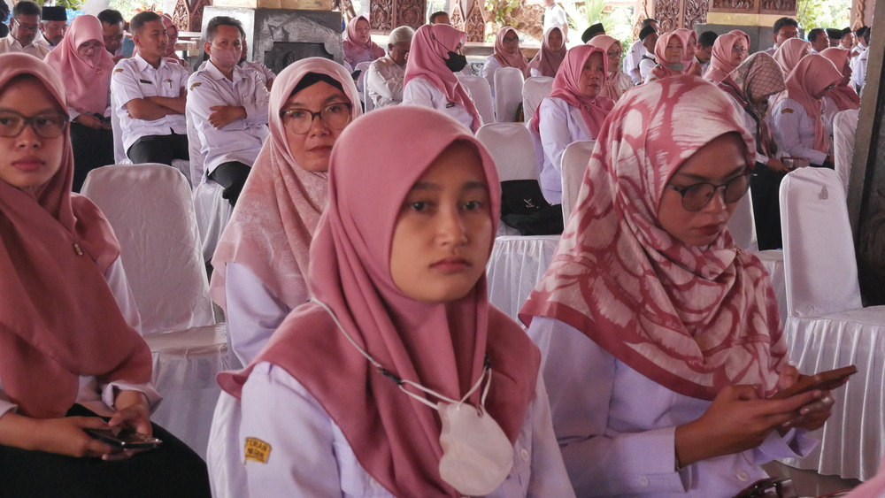 Pemerintah Kabupaten (Pemkab) Blitar melakukan oritentasi kepada ratusan pegawai pemerintah dengan perjanjian kerja (PPPK) pada (22/10).