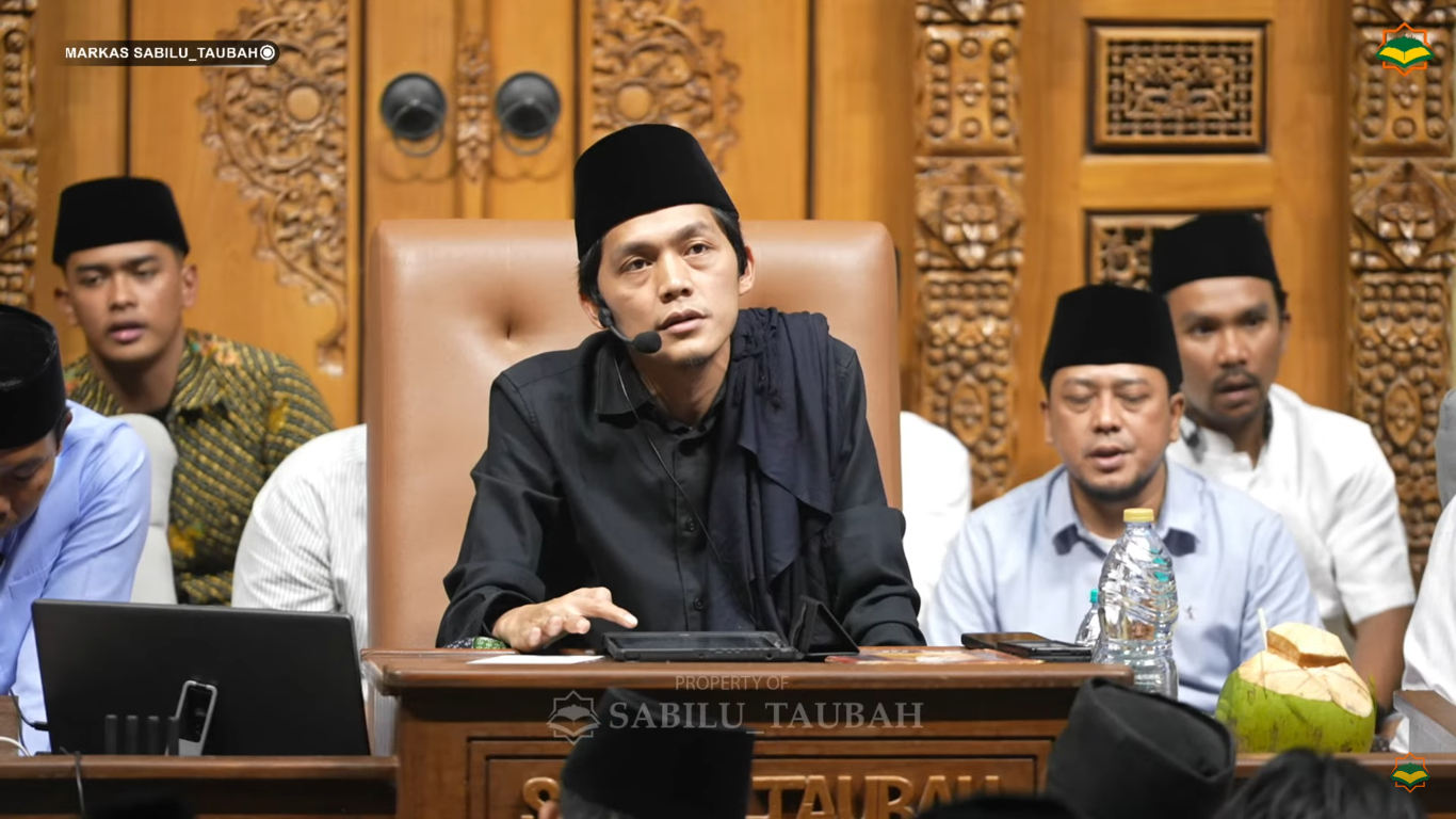 Gus Iqdam merasa keheranan usai mendapat surat imbauan dari Bawaslu Kabupaten Blitar