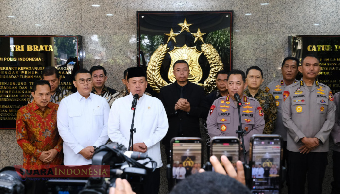 Menteri Agraria dan Tata Ruang/Kepala Badan Pertanahan Nasional (ATR/BPN), Nusron Wahid, didampingi Wakil Menteri ATR/BPN, Ossy Dermawan, melakukan kunjungan kerja ke Mabes Polri
