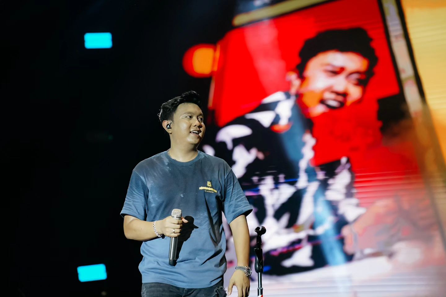 Denny Caknan melangsungkan tur konser musiknya