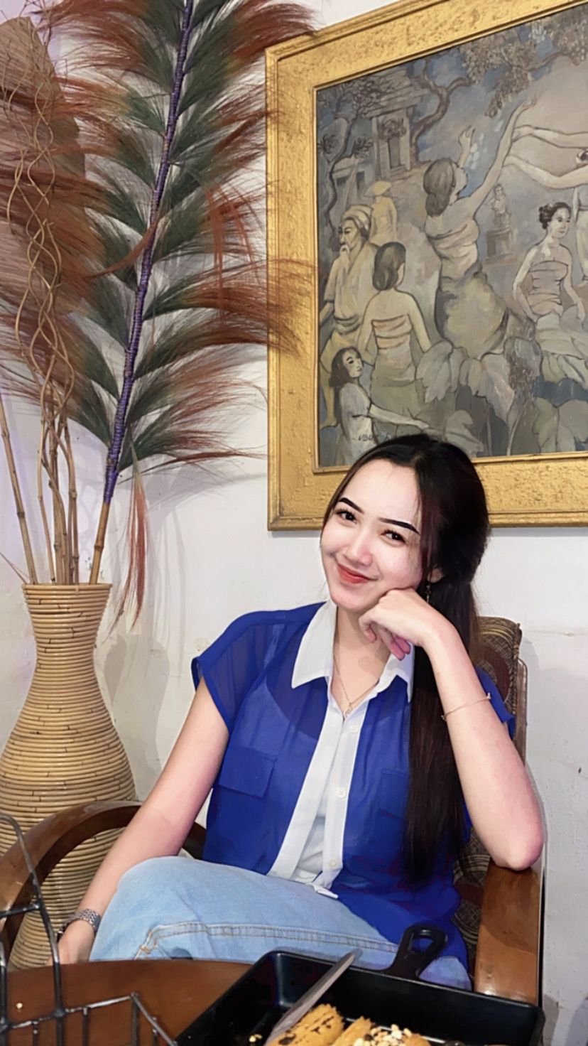TEKUN: Intan menekuni dunia make up sejak duduk di bangku sekolah sembari melirik peluang di bidang kecantikan.