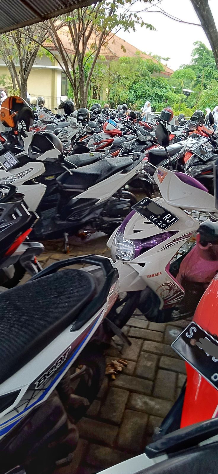 Ilustrasi kendaraan bermotor