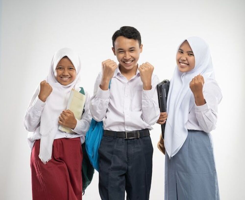 Ilustrasi siswa jenjang SD, SMP dan SMA