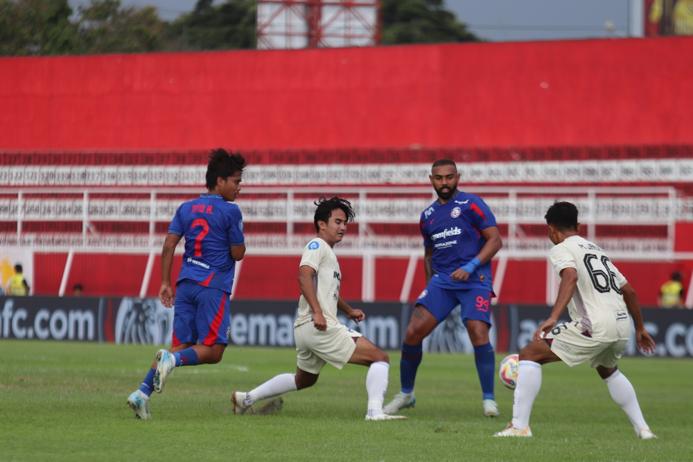 HARUS OPTIMAL: Laga Arema FC melawan Persita Tangerang di pekan ke 12.