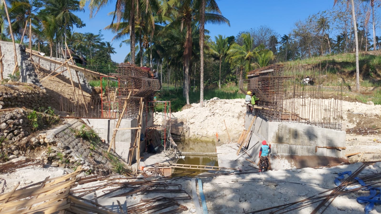 Proyek pembangunan jembatan di Kabupaten Blitar