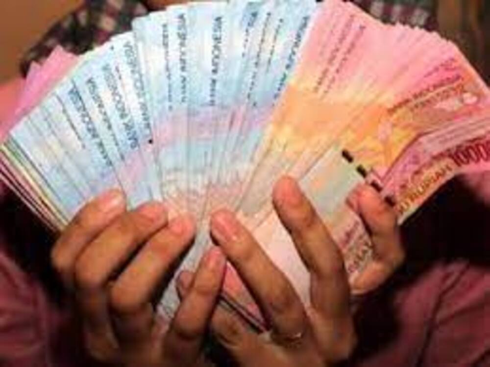 Gubernur Jawa Timur resmi menetapkan upah minimum kota (UMK) Kota Blitar tahun 2025 sebesar Rp 2.481.450.