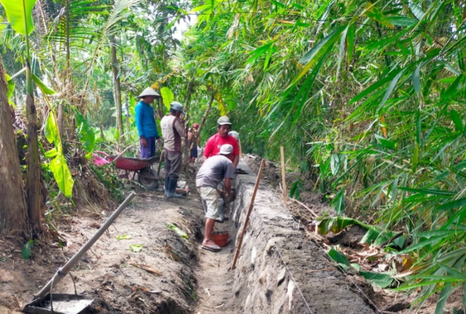 Kegiatan pembangunan desa di Kabupaten Blitar