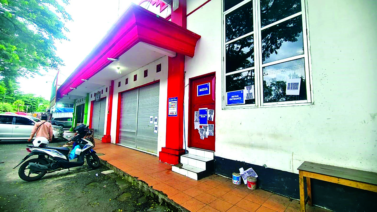 MERESAHKAN: Aksi vandalisme kembali terjadi dengan menyasar Stadion Soeprijadi Kota Blitar, Kamis (9/1/2025).