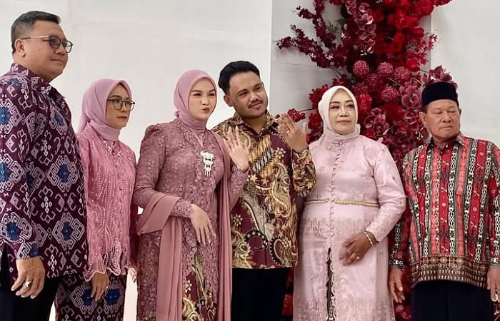 engagement Salma Salsabil & Dimansyah Laitupa