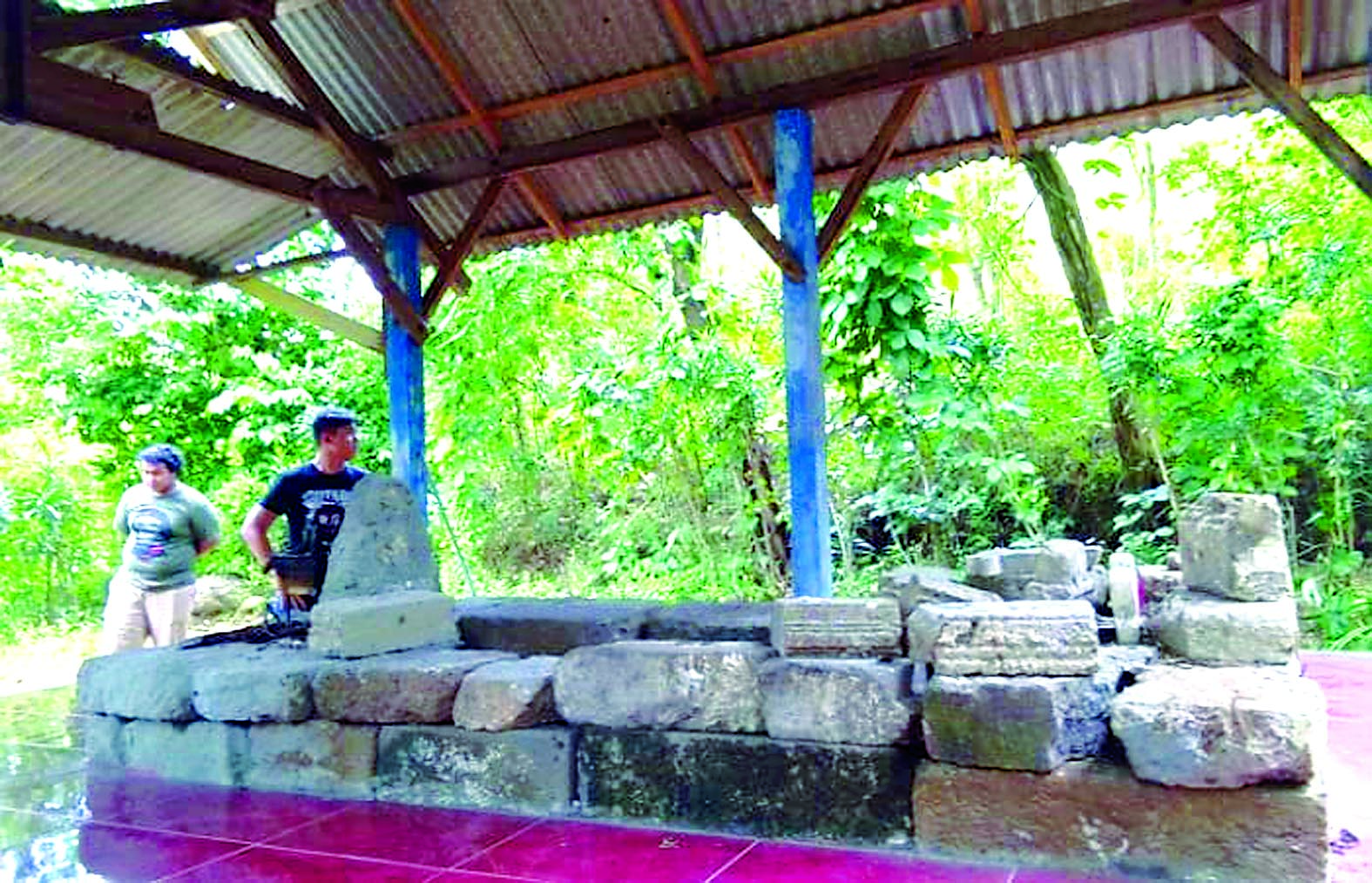 MISTERIUS: Tampak makam tua yang dipercaya sebagai Robin Hood-nya Blitar yang memiliki nama Maling Aguno.