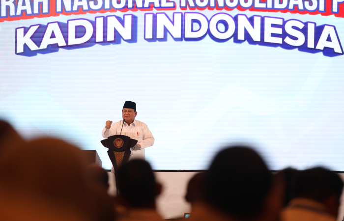 Prabowo serukan saat hadir di acara Musyawarah Nasional Konsolidasi Persatuan Kadin Indonesia diselenggarakan di The Ritz Carlton, Jakarta, Kamis (16/1).  &nbsp;