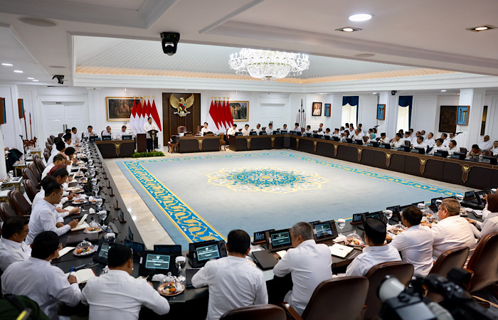 KONSOLIDASI: Presiden Prabowo pimpin Sidang Kabinet Paripurna bersama Menteri dan Wakil Menteri Kabinet Merah Putih di Kantor Presiden, Istana Negara, Jakarta, Rabu (22/1).