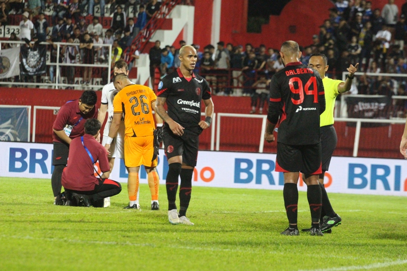 SENGIT: Laga Arema FC melawa nPersib Bandung hari ini menjadi ujian berat bagi pelatih anyar Ze Gomes.