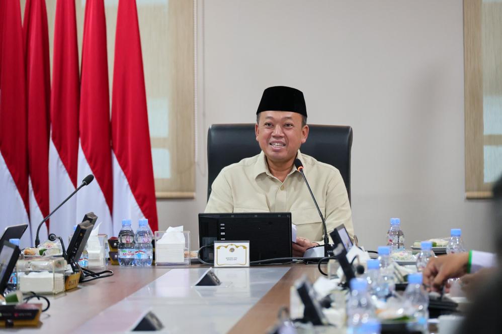 Menteri Nusron dalam Rakor yang berlangsung di Ruang Rapat 401, Kementerian ATR/BPN, Jakarta.