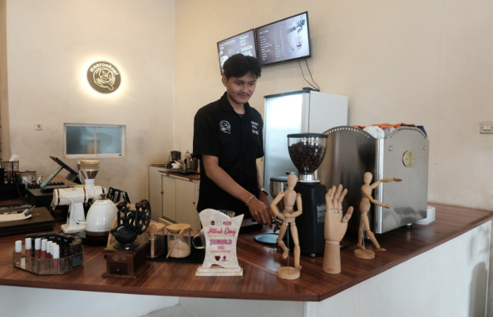 NYAMAN: Mooroo Kopi lokasinya sangat strategis di tengah Kota Blitar.