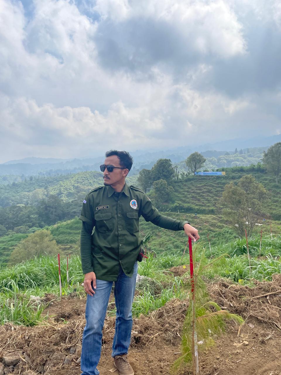 SEMANGAT: Kepala Desa Ngadirenggo, Rizky Rendyana Firmansyah.