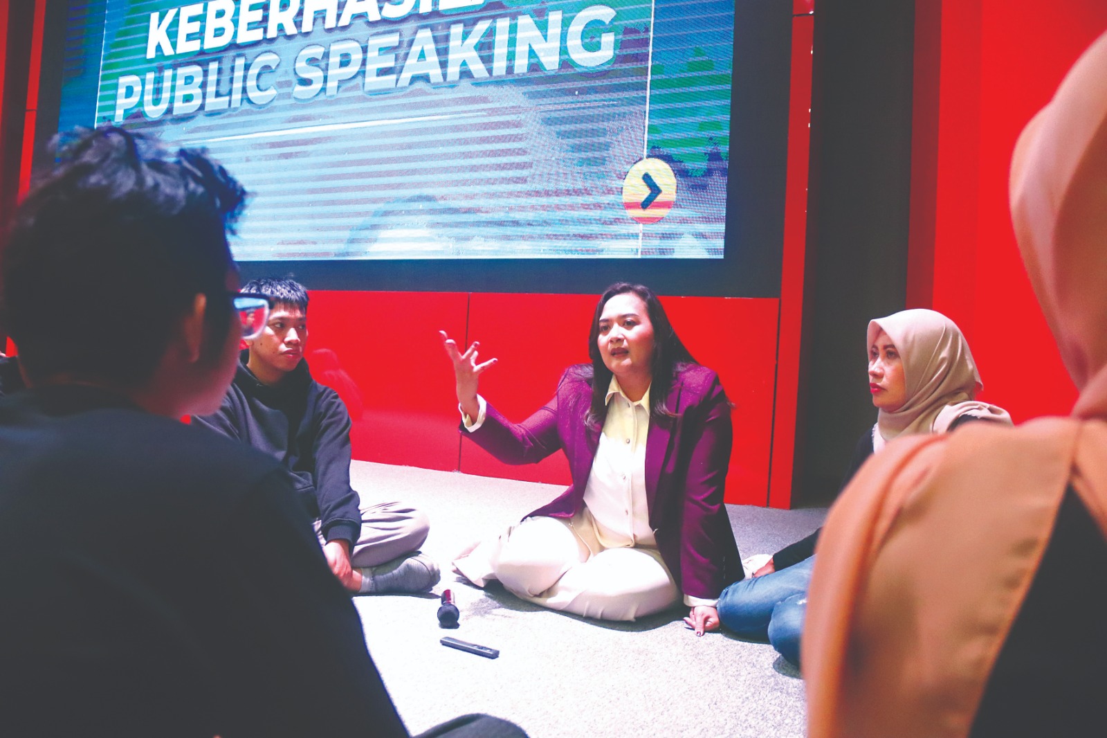 TAMBAH ILMU: Pelaksanaan Literasi Public Speaking dengan narasumber Grace Mamahit di UPT Perpustakaan Proklamator Bung Karno, selama dua hari, pada Rabu (5/2/2025) dan Kamis (6/2/2025).