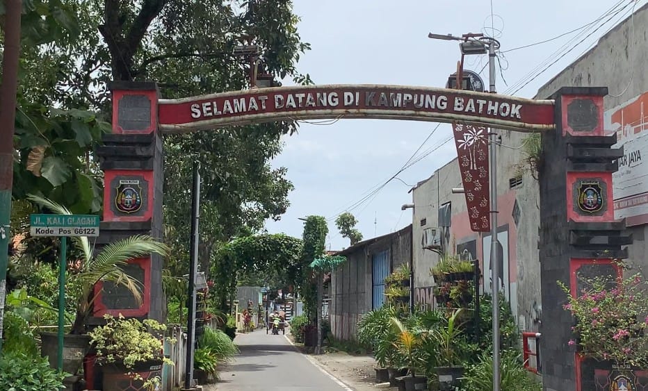 Kampung Kerajinan Berbahan Dasar Bathok Kelapa Yang Ada Di Desa Tanjungsari RW 09, Kecamatan Sukorejo, Kota Blitar