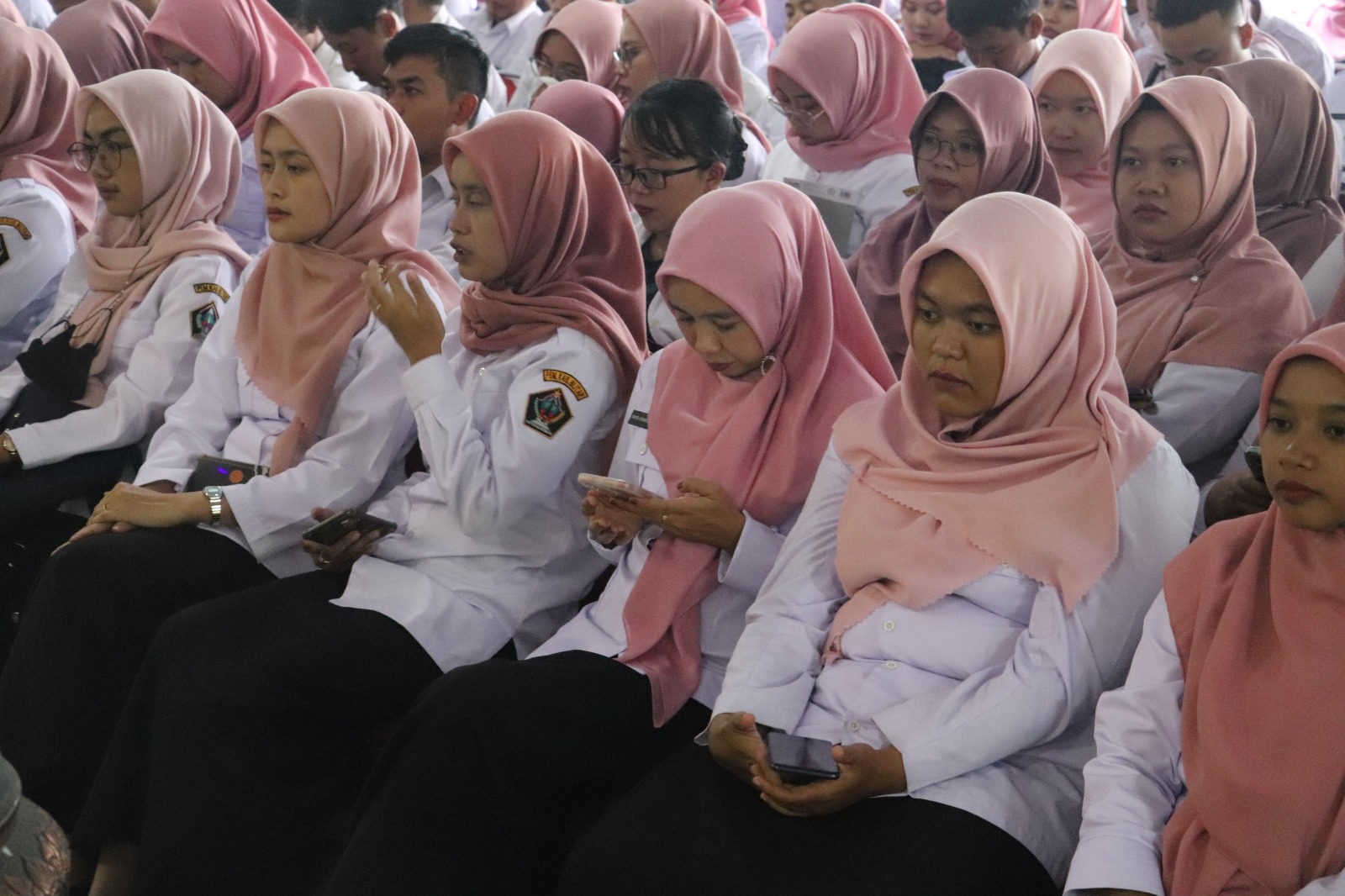 TUNGGU: PPPK Kabupaten Blitar tahun 2023 menerima surat keputusan (SK) Bupati Blitar terkait pengangkatan.