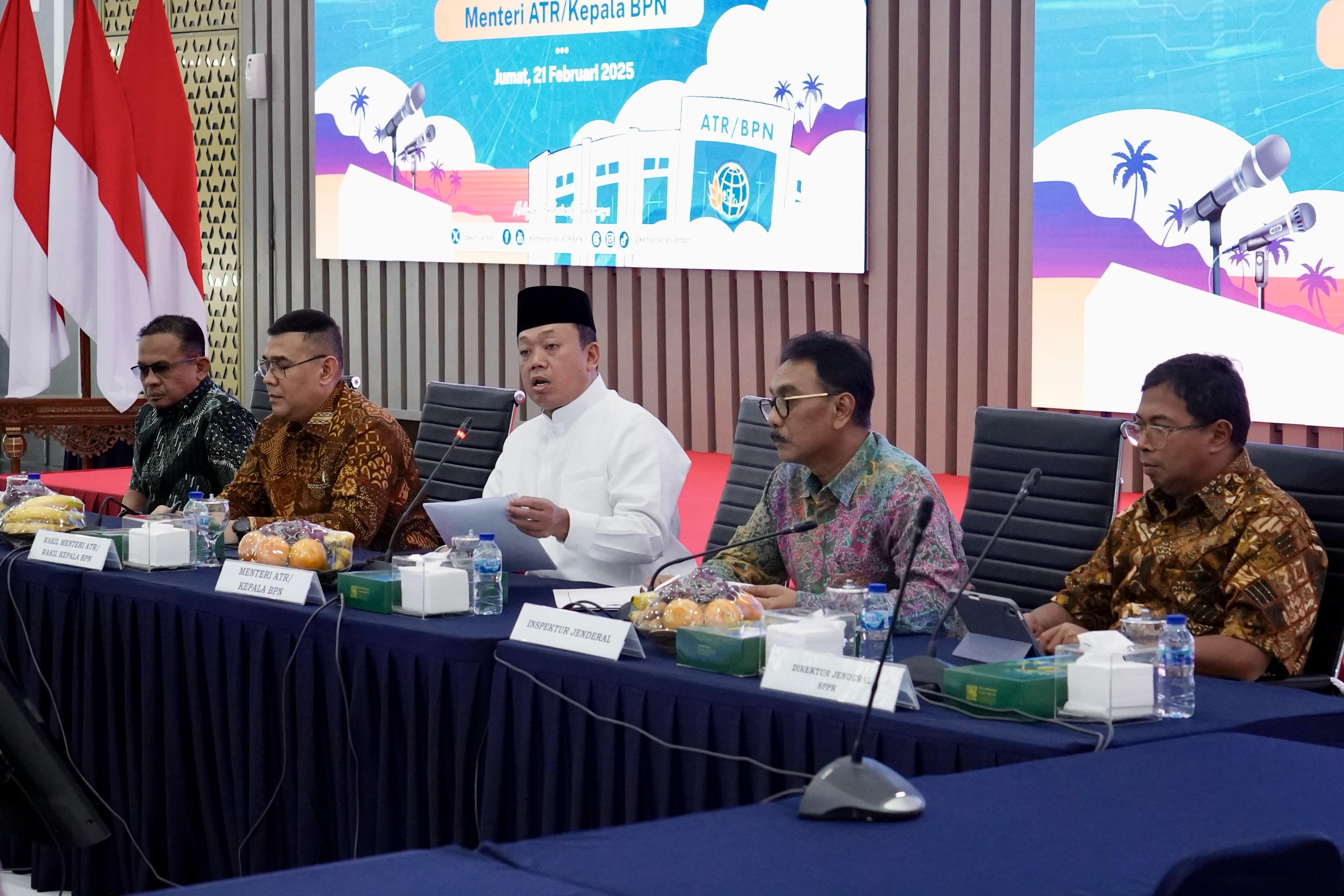 Menteri Nusron Wahid pada Bincang Isu Pertanahan dan Tata Ruang bersama Menteri ATR/BPN yang berlangsung di Aula Prona, Jumat (21/02/2025
