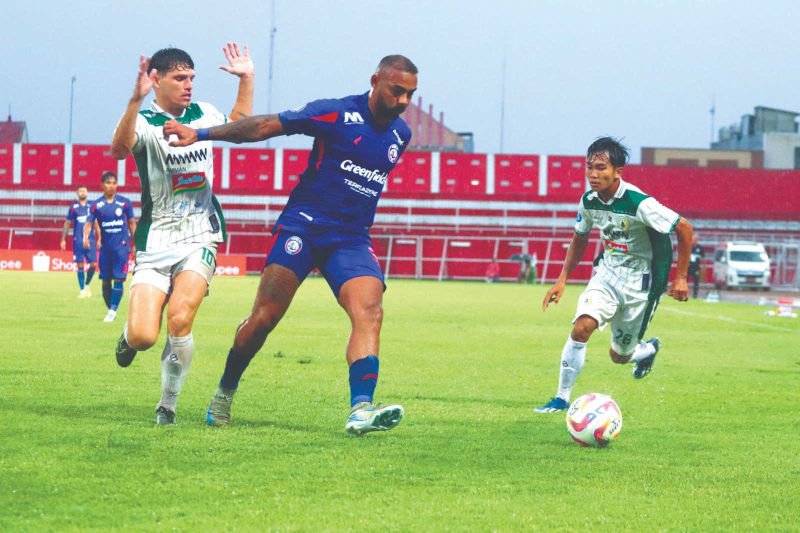 SIAP MENANG: Arema FC menargetkan raih tiga poin dan kembali menang telak lawan PSIS Semarang di Stadion Soeprijadi Kota Blitar, Senin (24/2/2025).
