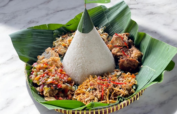 Nasi Bancakan, menu komplit untuk bukber 2025 di Warung Bambu Barokah!