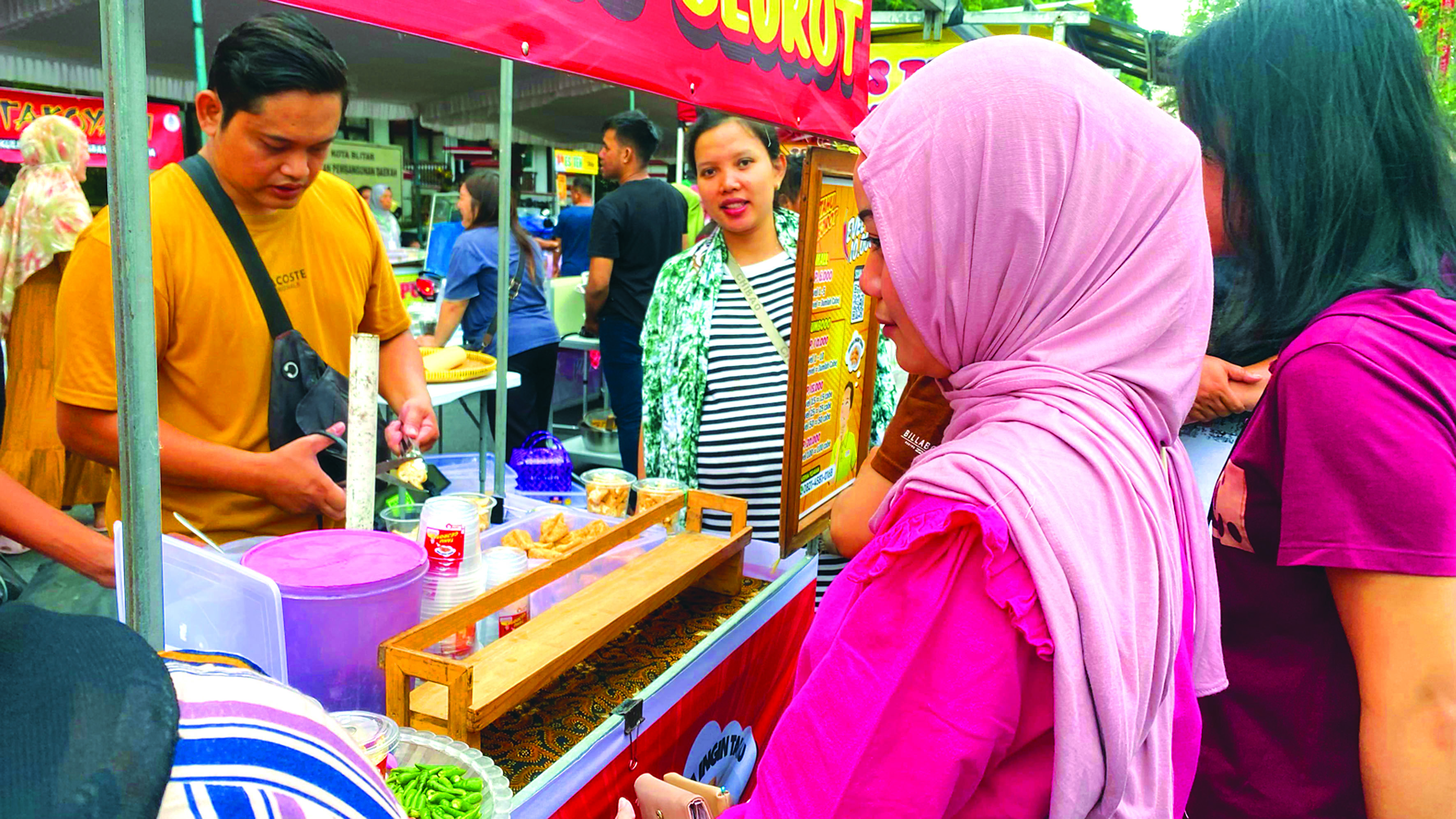 PUSAT KULINER: Pasar takjil di Jalan Kenanga bakal disidak untuk memastikan keamanan pangan.
