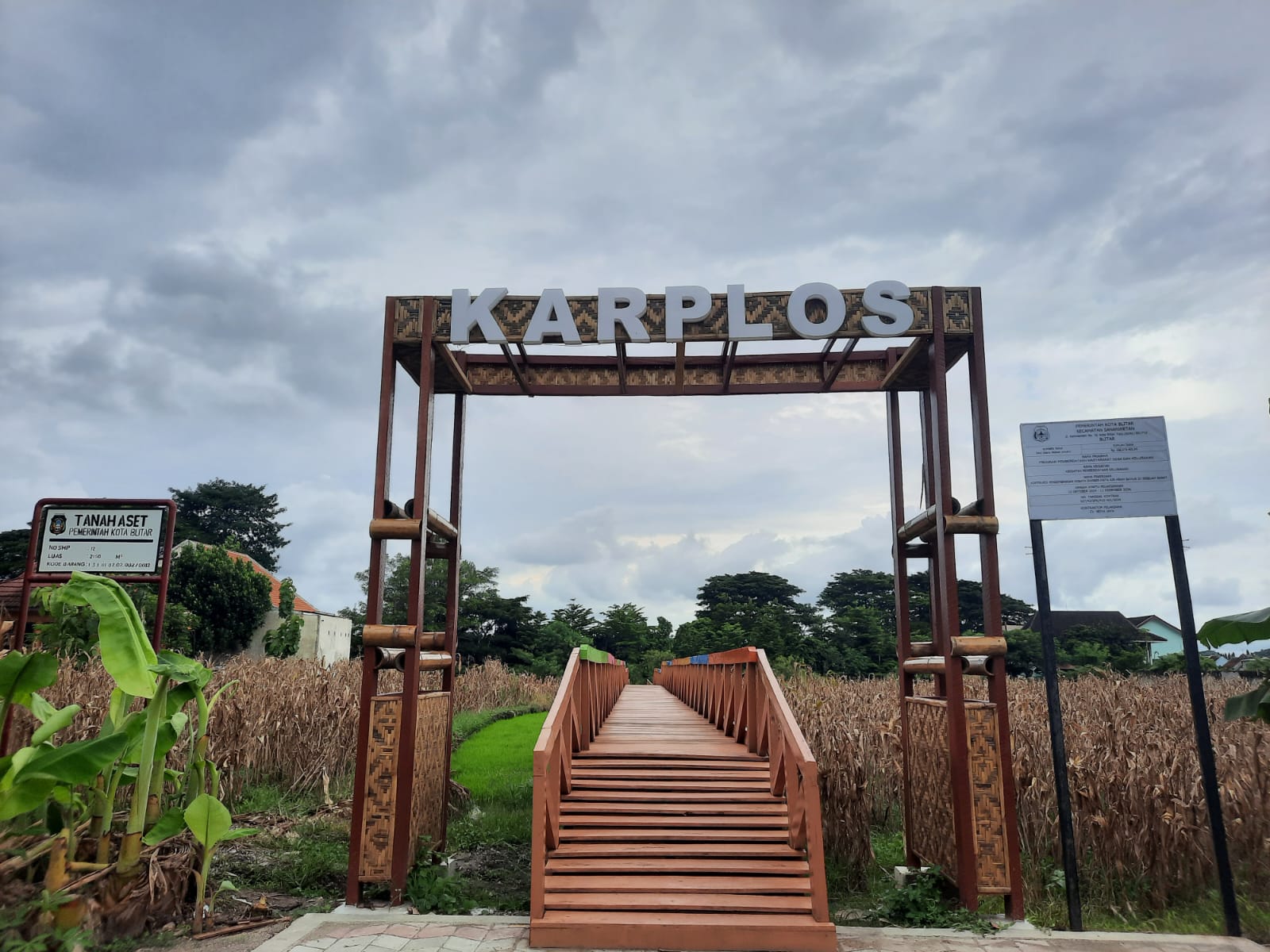 Wisata kali karplos (foto by  Blitarkota.go.id)