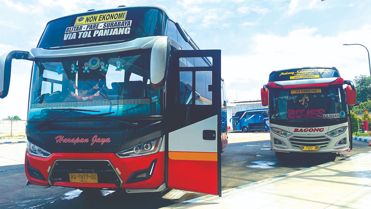 DIPREDIKSI MENINGKAT: Volume penumpang bus di Terminal Tipe A Patria Blitar di masa libur Lebaran 2025  naik.